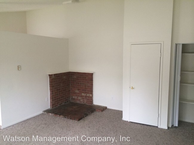Building Photo - 3011 N Nelson St