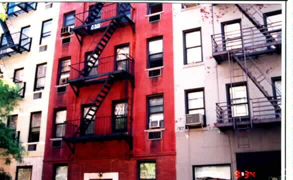 Building Photo - 335 E 81ST St