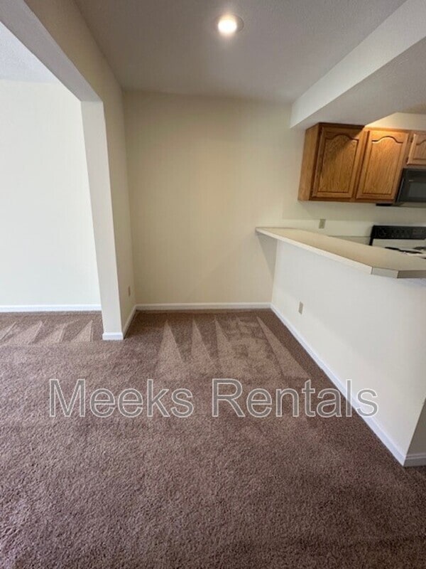 Foto del edificio - 412 Fletcher Rd