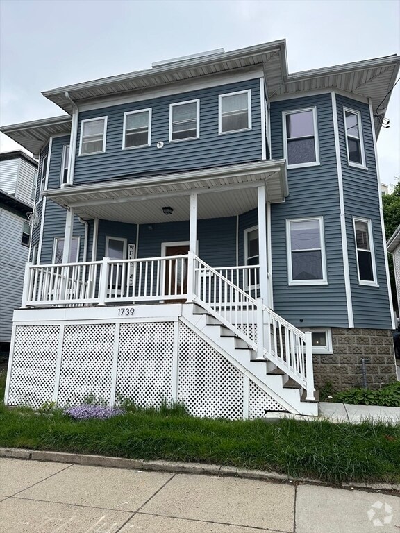 Building Photo - 1739 Shore