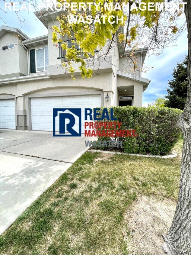 Primary Photo - Beautiful Draper Townhome - Available Augu...