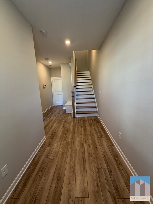 Foto del edificio - 2590 Morehead St