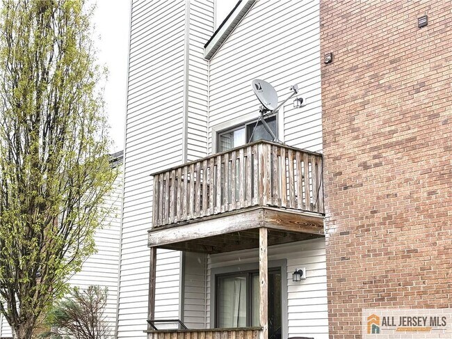 Foto del edificio - 4914 Ravens Crest Dr