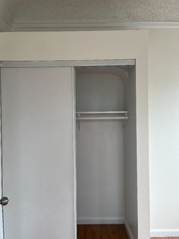 Building Photo - 4610 Halldale Ave