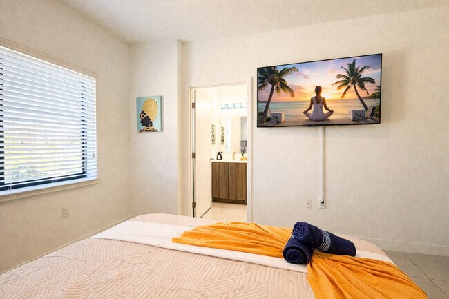 Building Photo - 1163 NW 2nd St