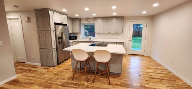 Foto del edificio - 3216 138th St SE