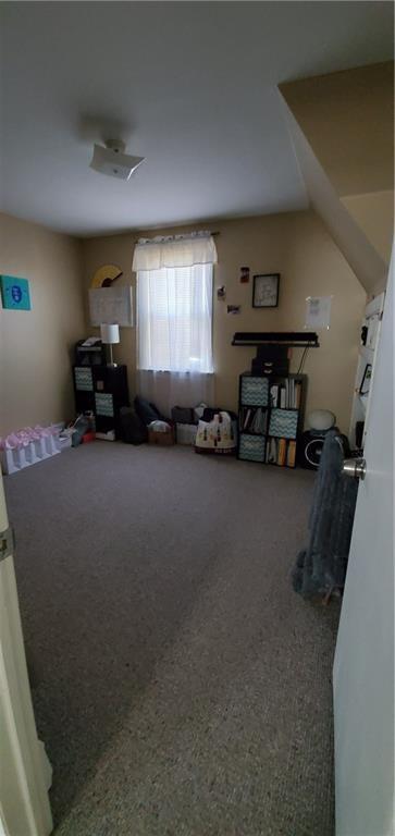 Building Photo - 11 Spruce St