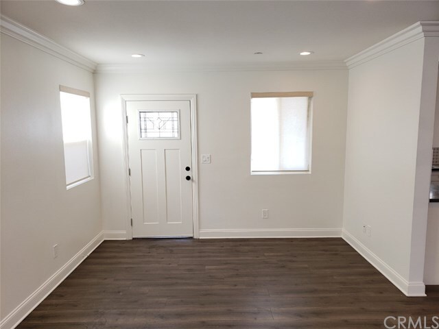 Building Photo - 208 N Carondelet St