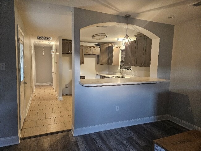 Foto del edificio - 8311 Oleander St