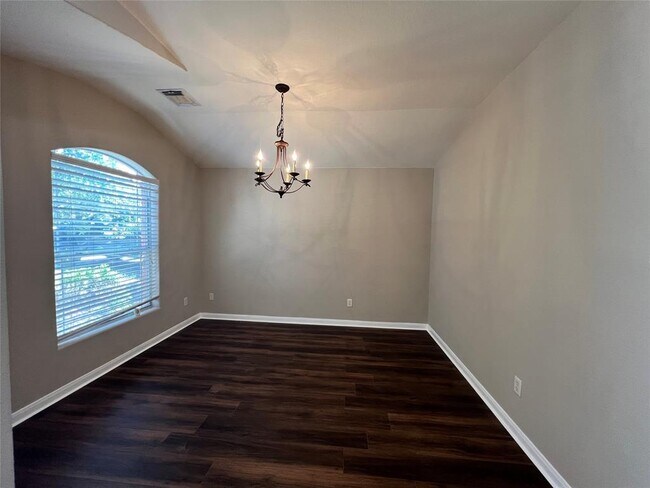 Foto del edificio - 11701 Timber Heights Dr