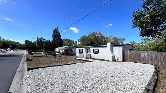Foto del edificio - 1316 Donna Ave