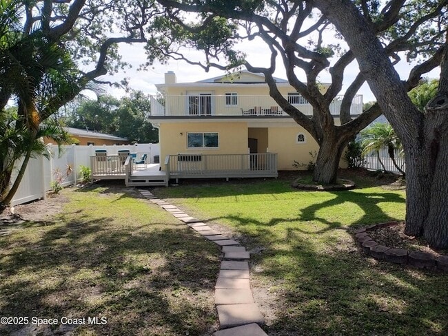 Foto del edificio - 233 S Brevard Ave