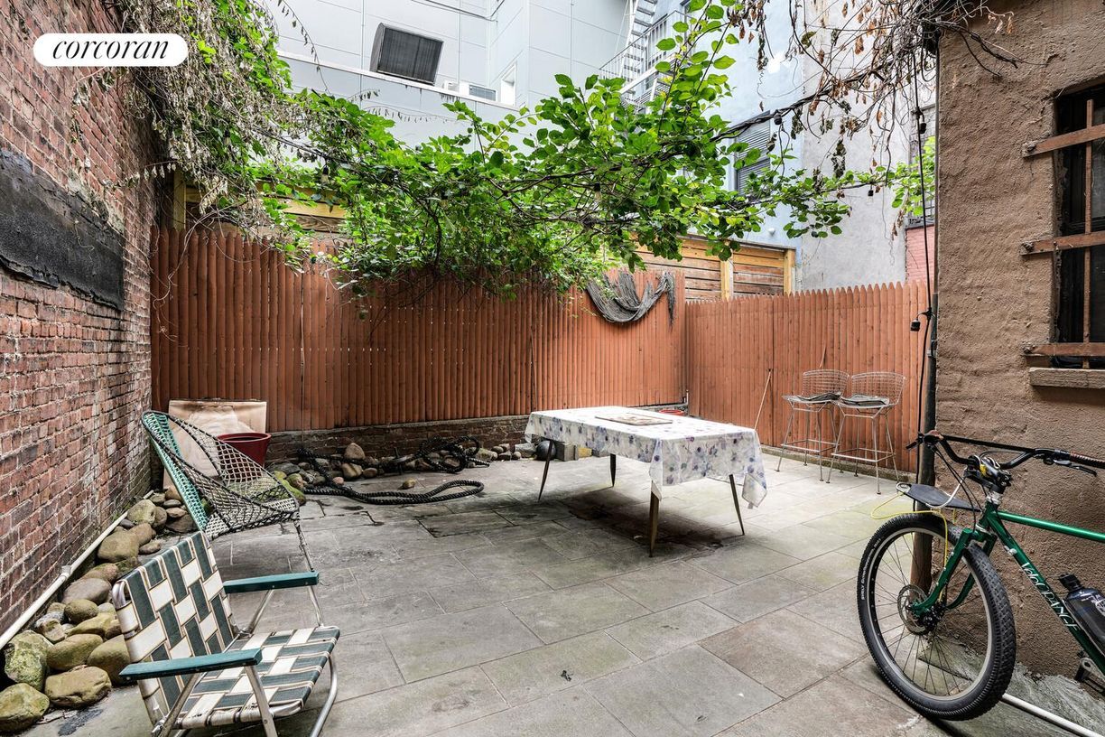 Foto principal - 2032 5th Ave