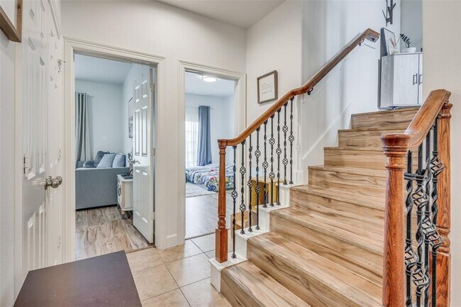 Foto del edificio - 10810 Almeda Park Dr