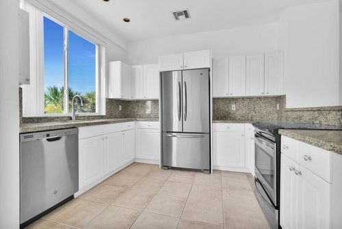 Foto del edificio - 834 SE 20th Ave
