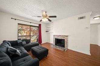 Building Photo - 2750 Holly Hall St