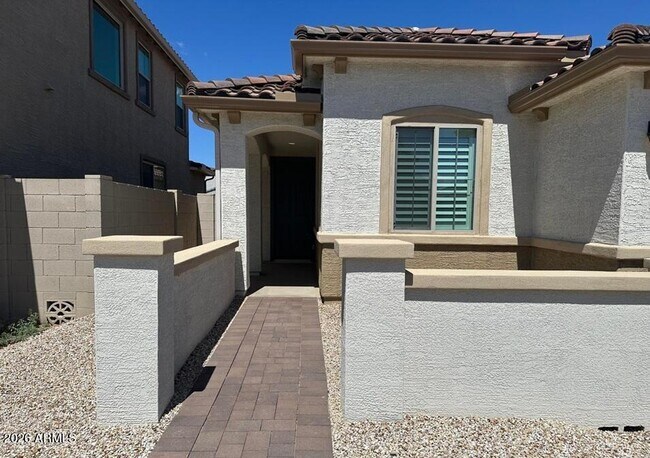 Building Photo - 9016 W San Juan Ave