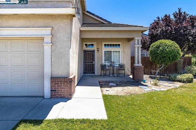Building Photo - 1462 Greenwillow Way