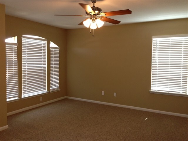 Foto del edificio - 2931 Steelhead Dr