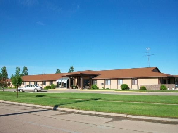 Primary Photo - Courtyard Apartments