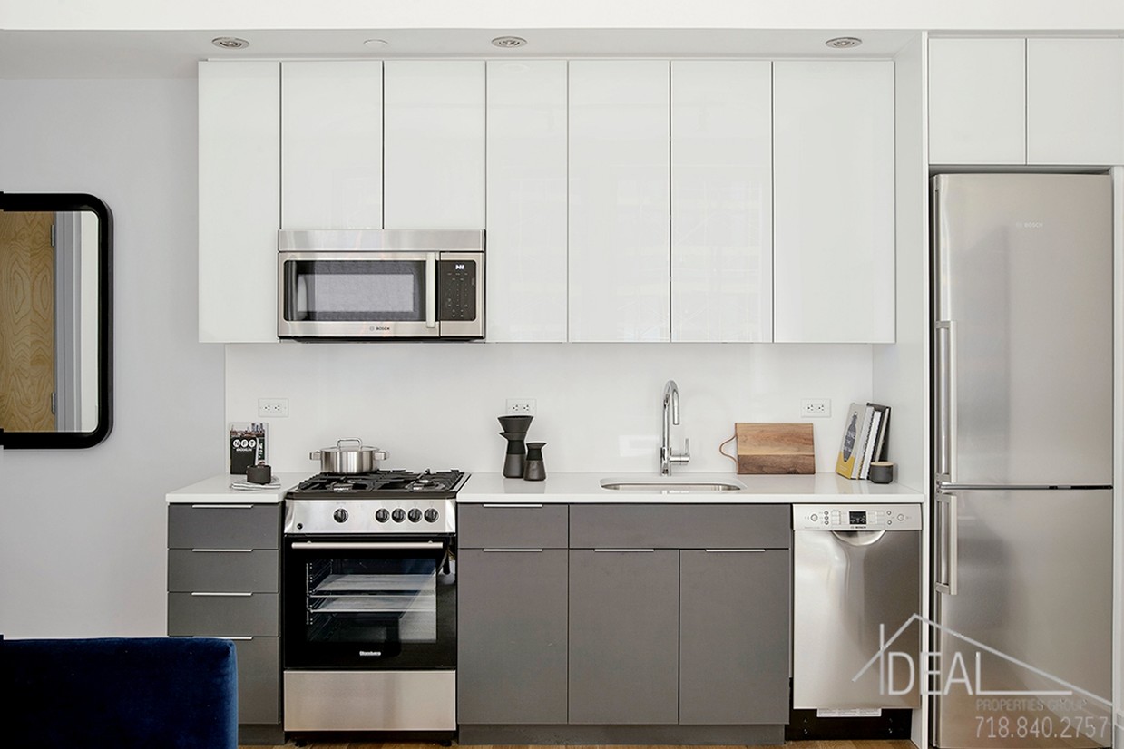 Foto principal - 320 Kent Ave