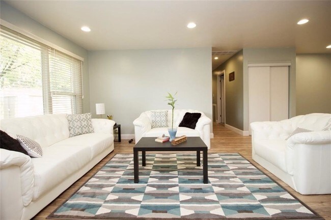 Building Photo - 7238 Merrybrook