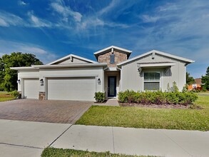 Building Photo - 3132 Country Side Dr