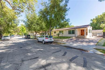 Building Photo - 1720 Del Valle Ave