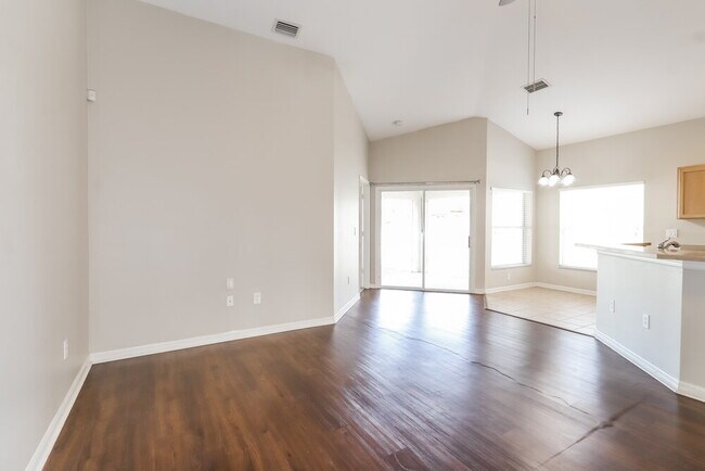 Foto del edificio - 3832 Washburn Pl