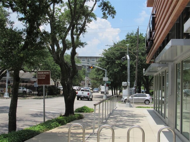 Foto del edificio - 3249 Dixie Dr