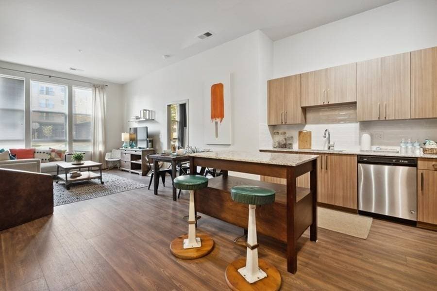 The Shelby 6200 N Kings Hwy Alexandria, VA Apartments for Rent in