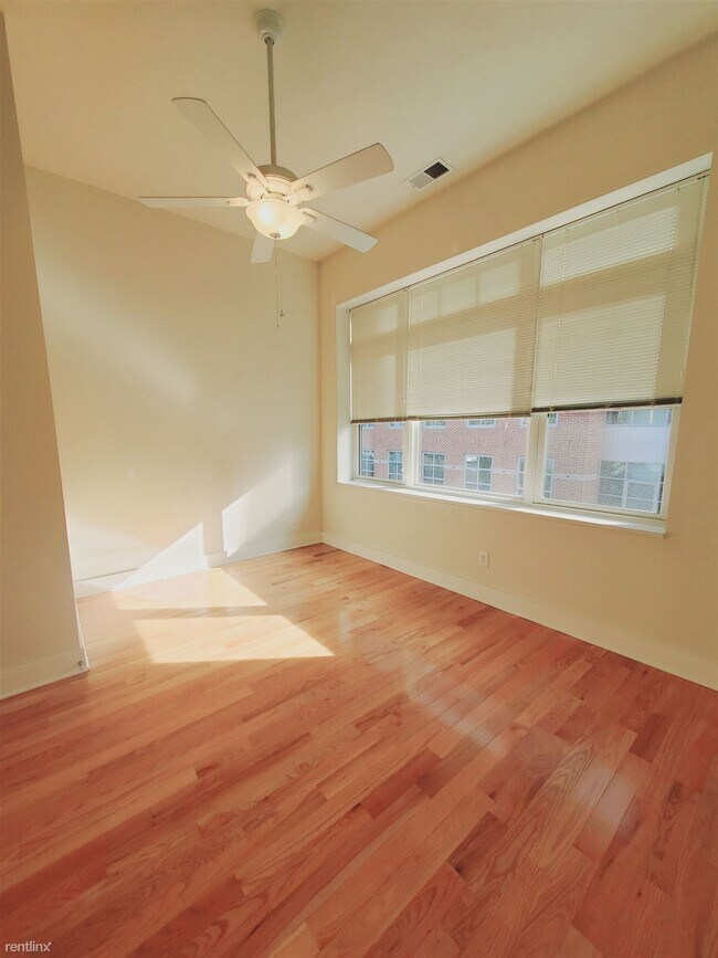 Foto del edificio - 1 br, 1 bath Condo - 77 N Main St Unit 6