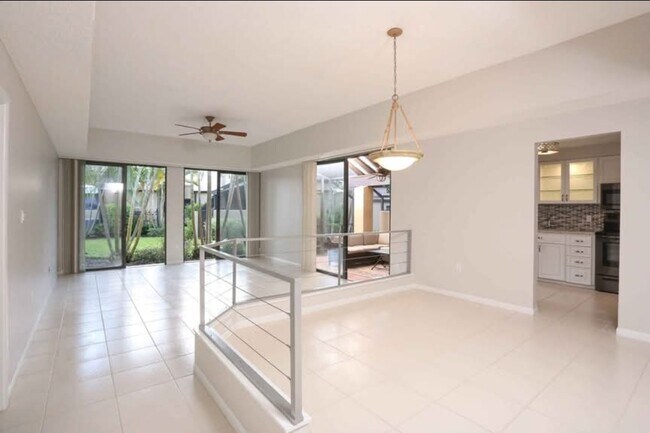 Building Photo - 5319 Myrtle Wood