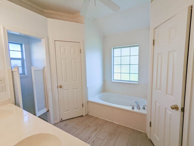 Foto del edificio - Move-in Ready 3 bed/ 2 bath home in South Bossier