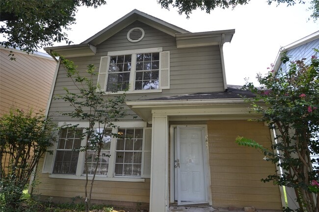Building Photo - 3811 E Traditions Ct