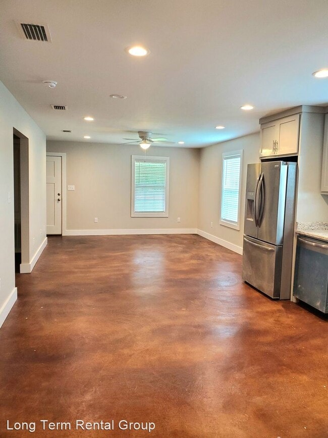 Building Photo - 3 br, 2 bath House - 12580 Dakota Street