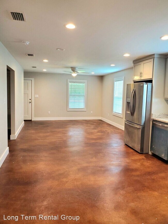 Foto del edificio - 3 br, 2 bath House - 12580 Dakota Street