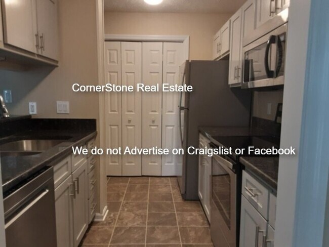 Foto del edificio - 349 Waterdown Dr
