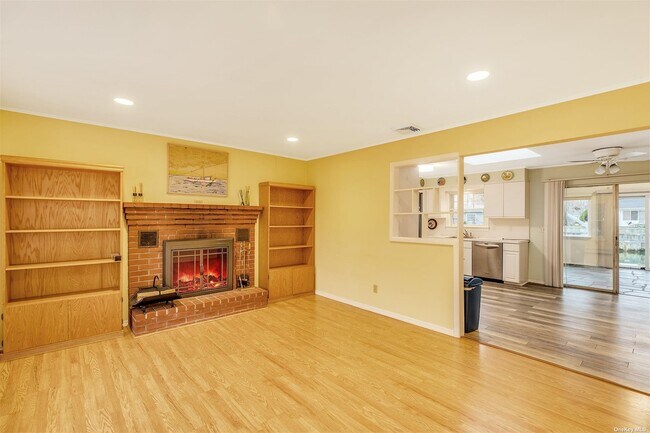 Building Photo - 17 Tarpon Rd
