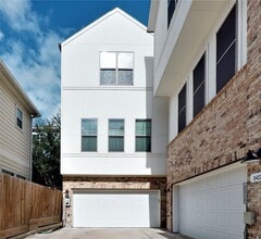 Building Photo - 5422 Darling St