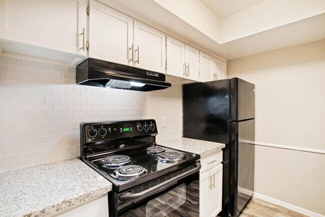 Foto del edificio - 1212 Hampshire Ln