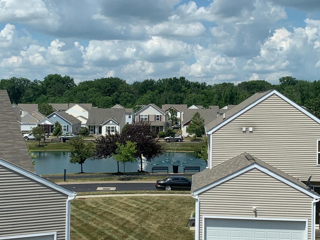 Foto principal - 1407 Bloomington Blvd
