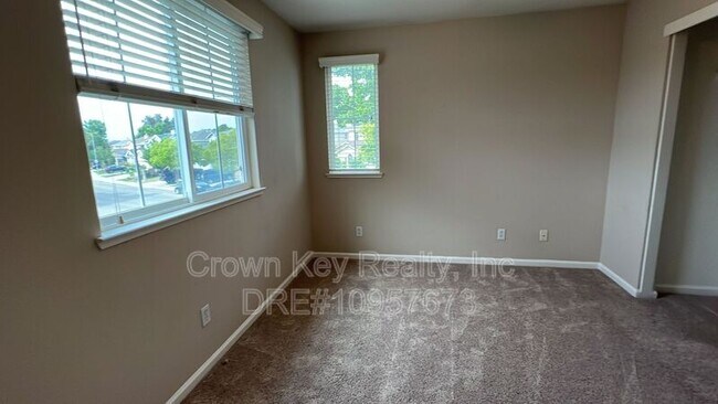 Foto del edificio - 2428 Chambers Ct