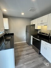 Building Photo - 24 Monarch Wy