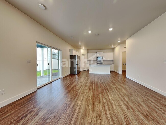Foto del edificio - 4229 177th St E