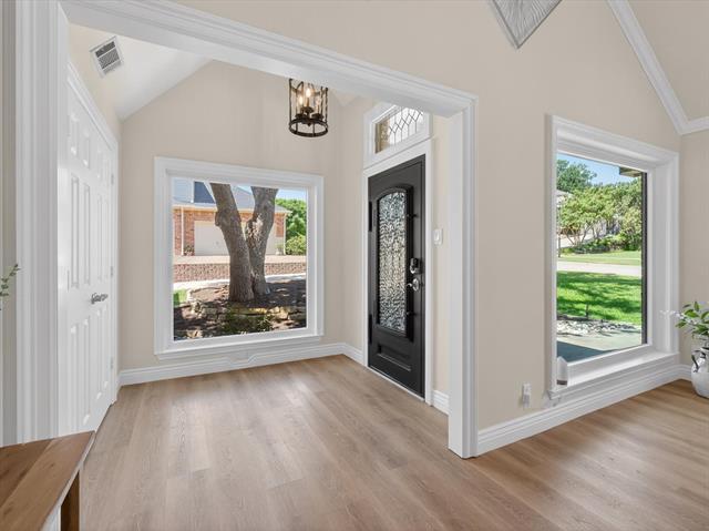 Foto del edificio - 1515 Mission Hills Ln