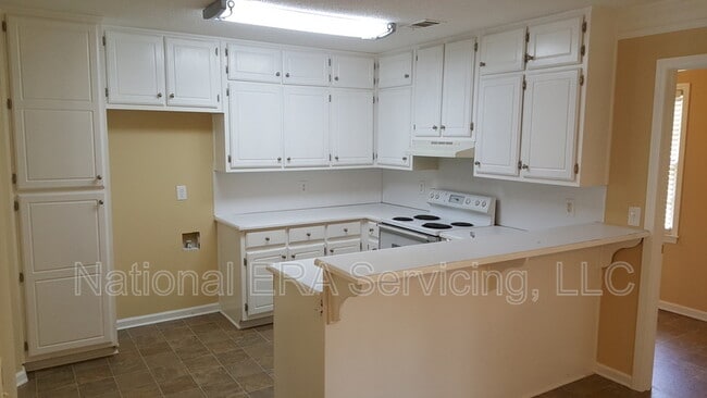 Foto del edificio - 30 Oaklake Ct