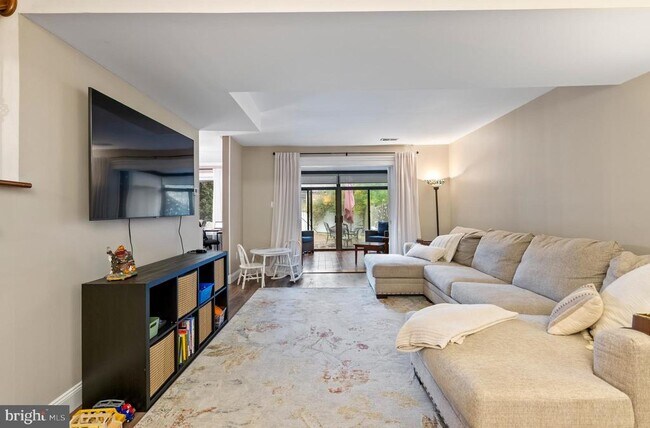 Foto del edificio - 226 Farleigh Ct