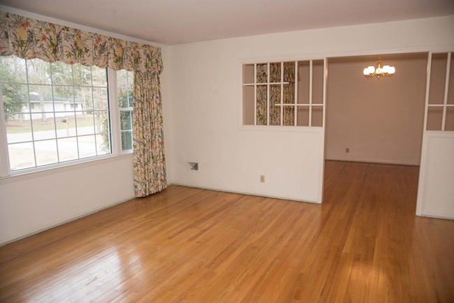 Foto del edificio - 940 Magnolia St SE