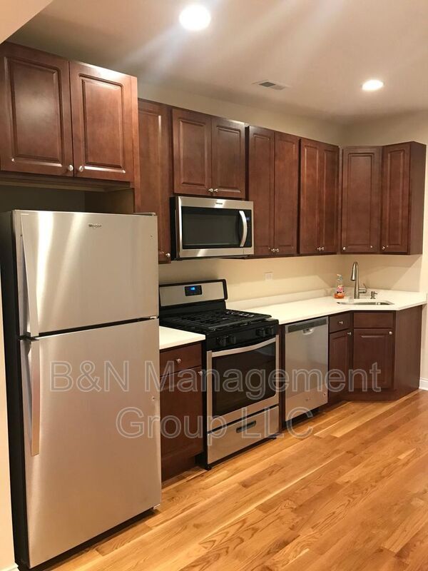 Foto del edificio - 2337 N Janssen Ave